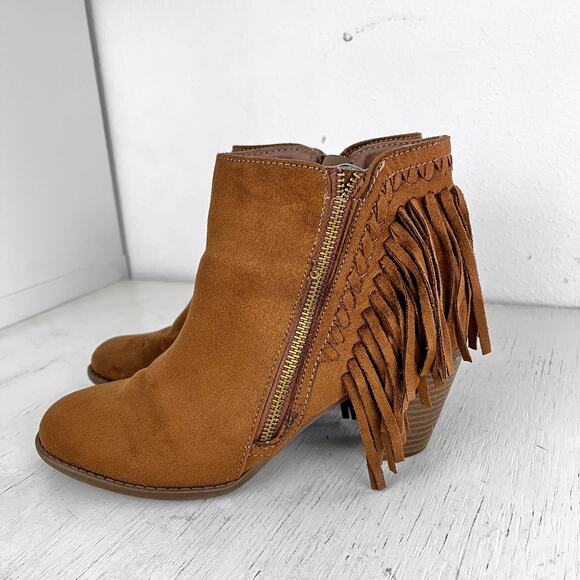 Indigo Rd Cabaret fringe bootie stacked heel size 7.5 - Picture 1 of 14